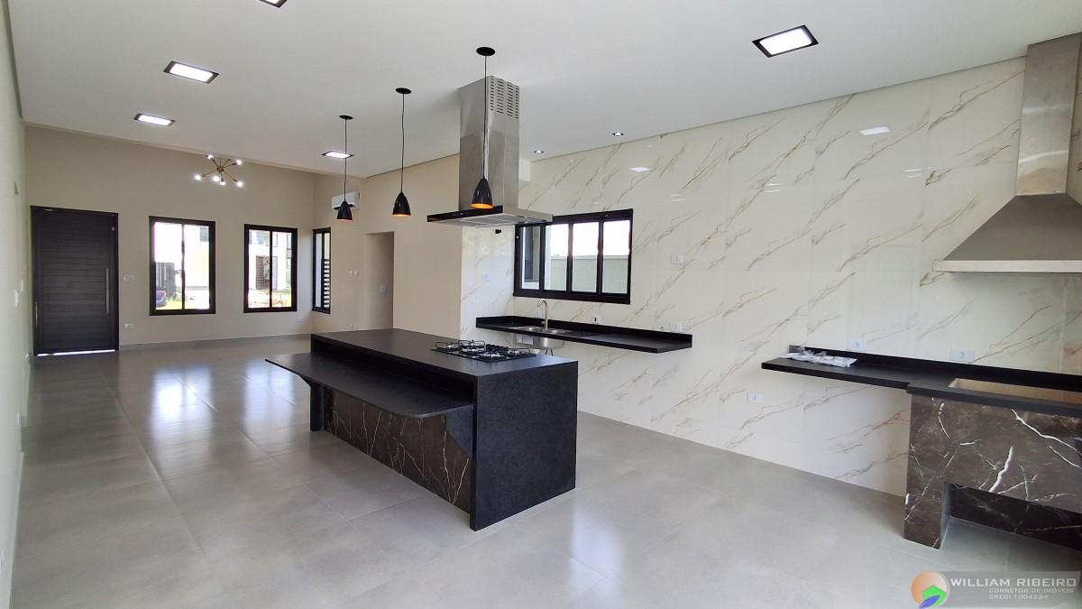 Casa para venda em Peruíbe no bairro CONDOMÍNIO FECHADO