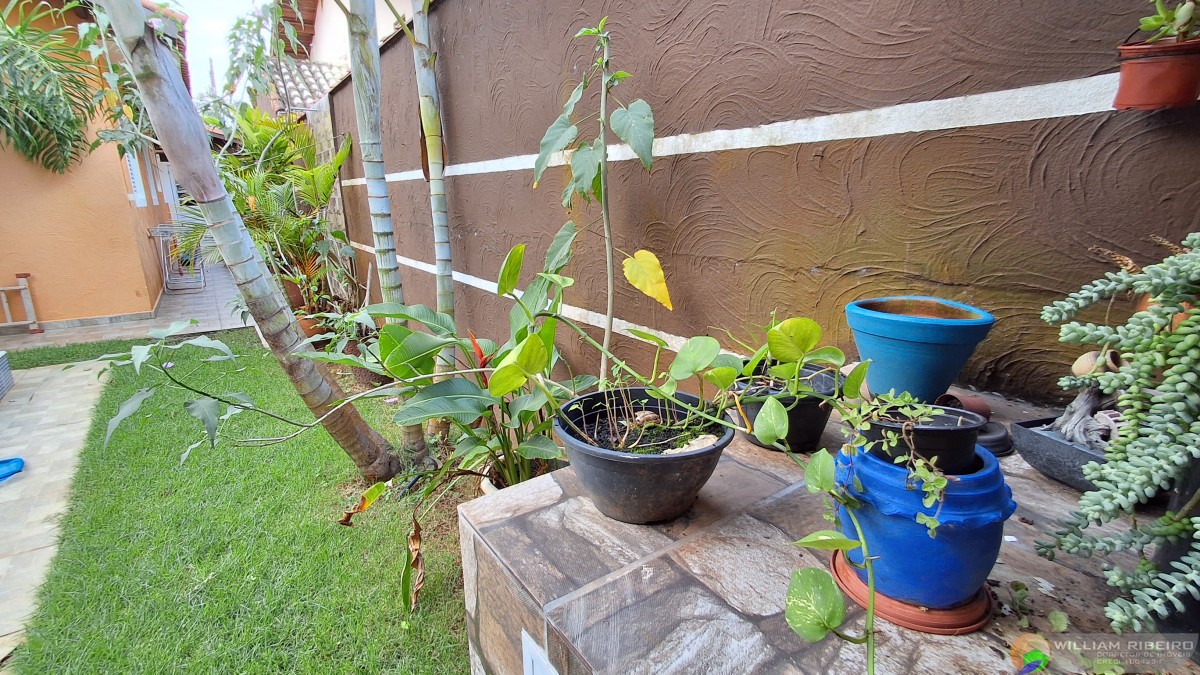 Casa para venda em Peruíbe no bairro Lado praia _ a menos de 400 m da praia